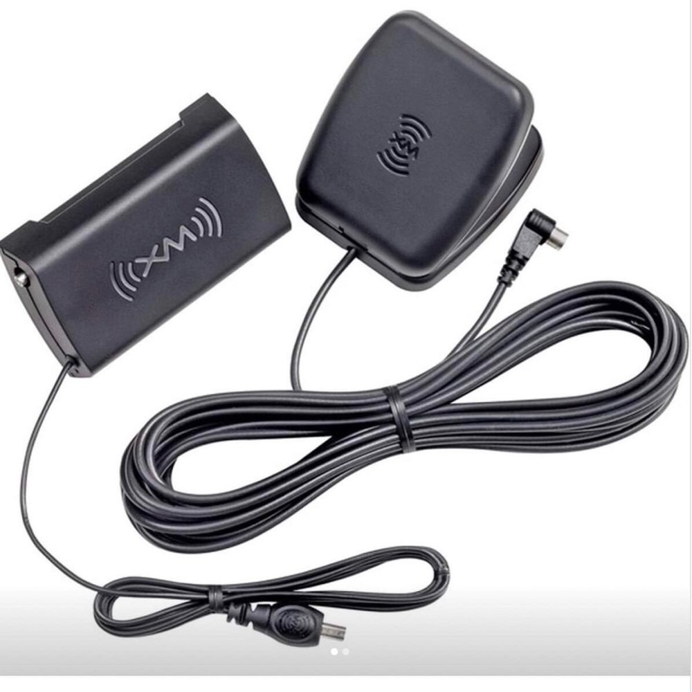Sirius Antena for your indoor Sirius radio tuner.